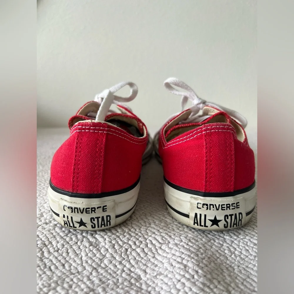 Converse Chuck Taylor All Star Low-Top Sneaker - Red / Size: 7 Mens / 9 Women’s - Picture 7 of 12